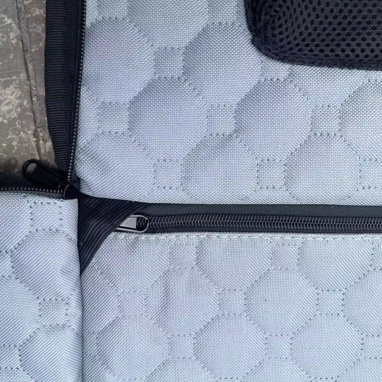 Seat Cover 2024 New Design Large Pet Back Seat Extender Car Backseat Protector Hammock Dog Car Seat Cover Hard Bottom for Travel